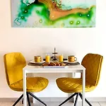 Cozy In Cannes Apartman *